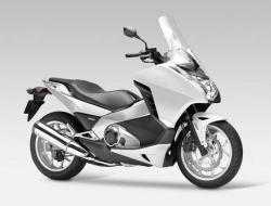 Honda INTEGRA 700